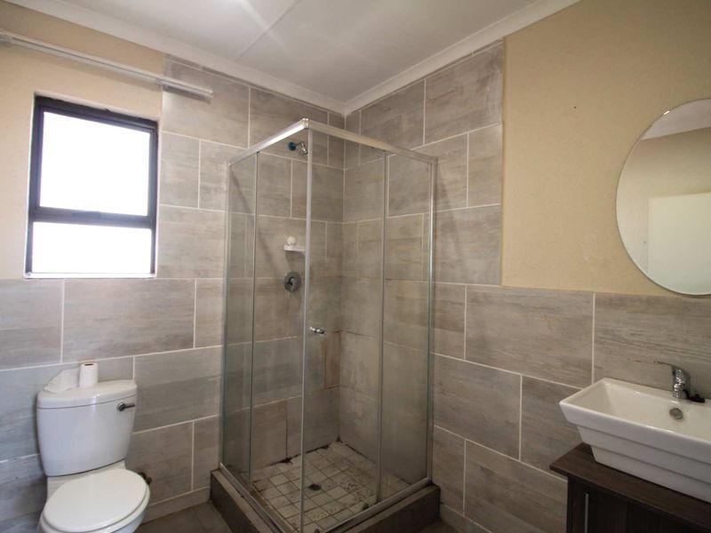 3 Bedroom house for sale in Clayville, Parklands Security Estate - Photo 10