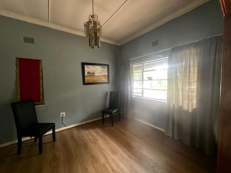 Family Home with Borehole & Flat - Photo 8