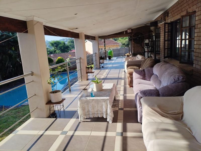 Level property for sale in Glen Hills - Photo 5
