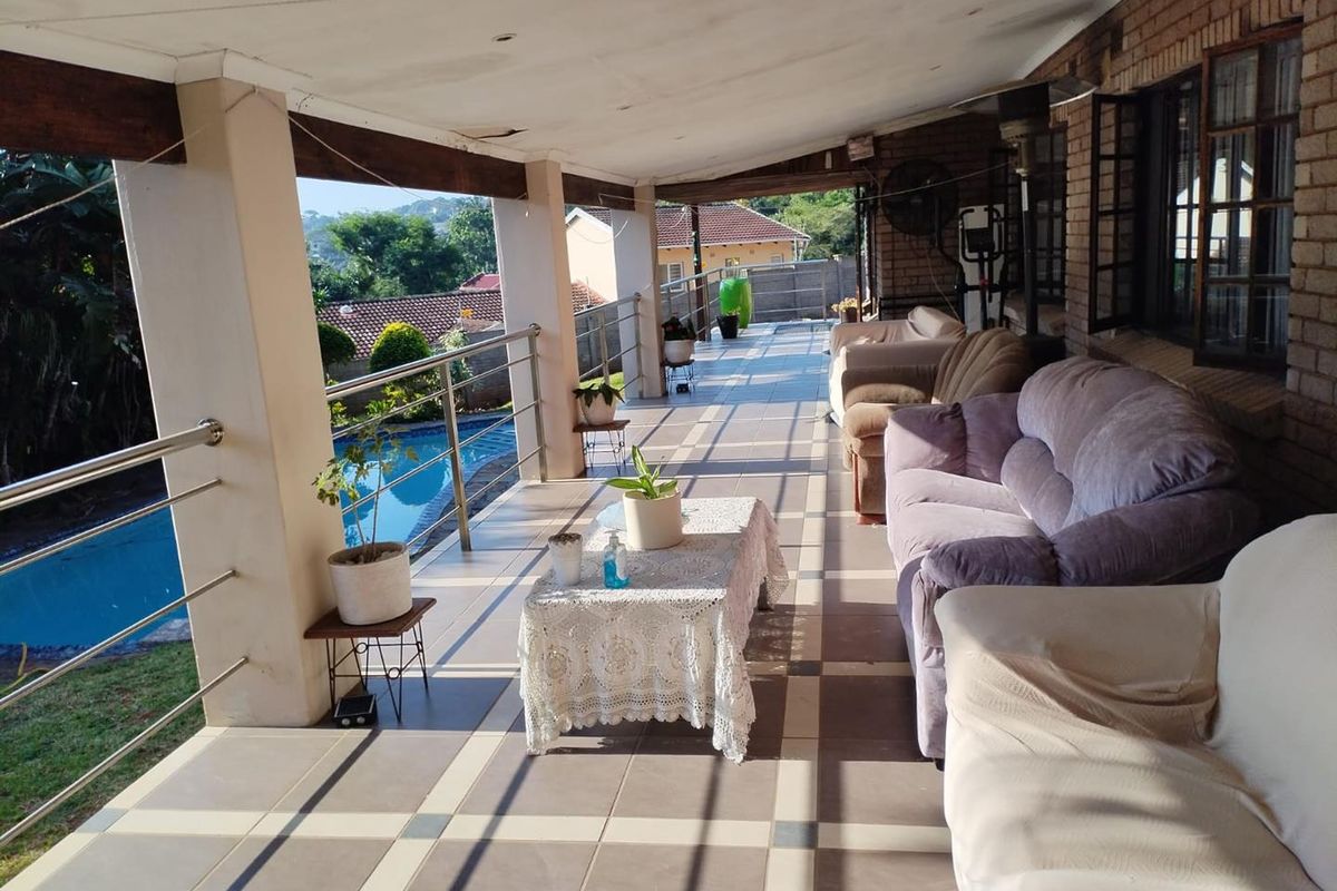 Level property for sale in Glen Hills - Photo 5