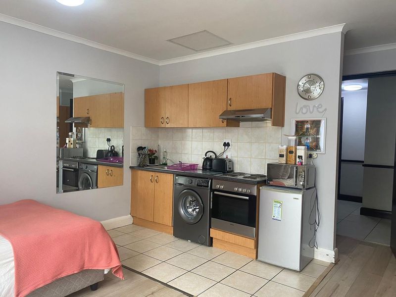 SUPERB STUDIO - FULLY FURNISHED - Photo 8