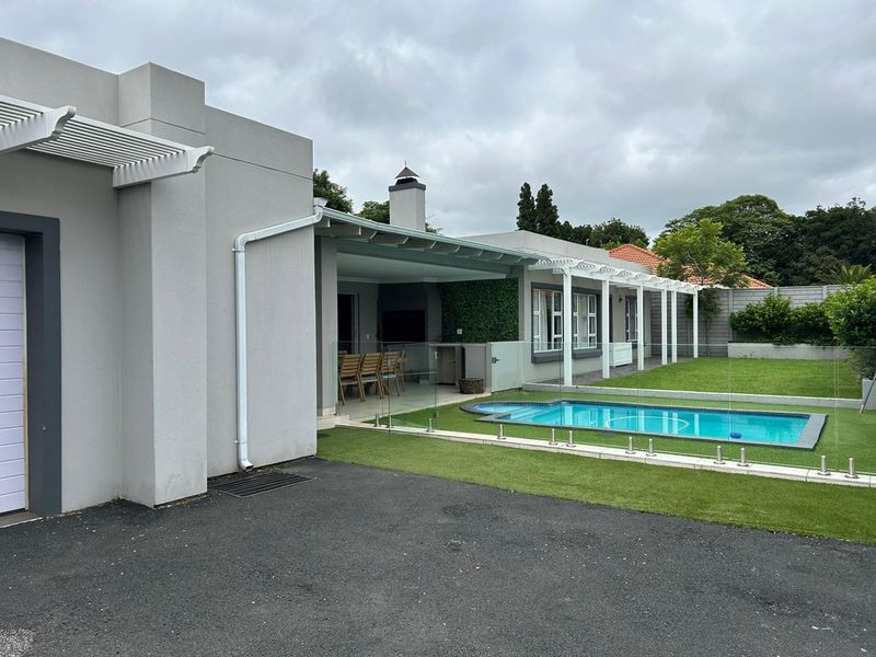 Modern 4 or 5 Bedroomed Home For Sale In Rynfield - Photo 2