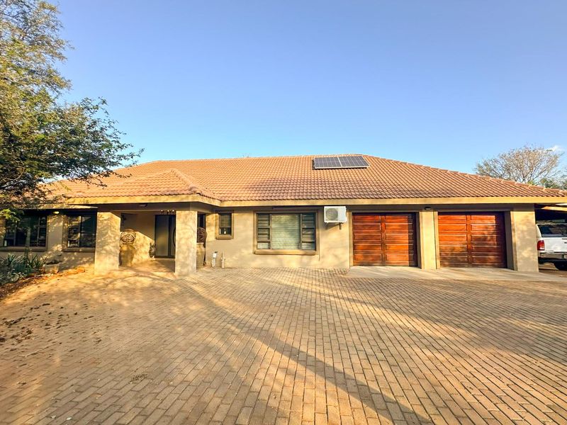 Exceptional Greenbelt Property with Multiple Income Streams in Hoedspruit Wildlife Estate - Photo 3