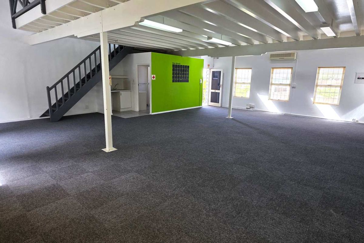 First Floor Office in Tokai - Photo 2