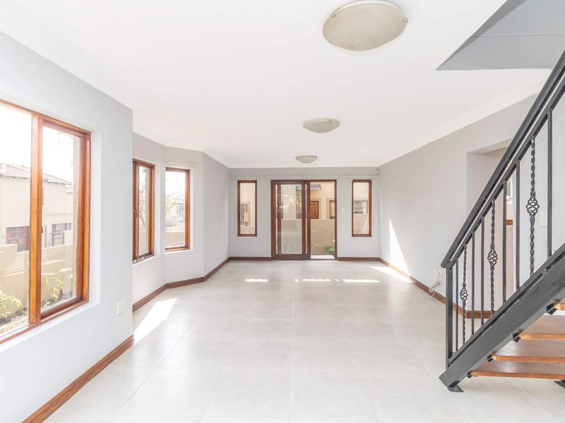 Freestanding 2 Beds, 2 Baths in the heart of Kyalami - Photo 5