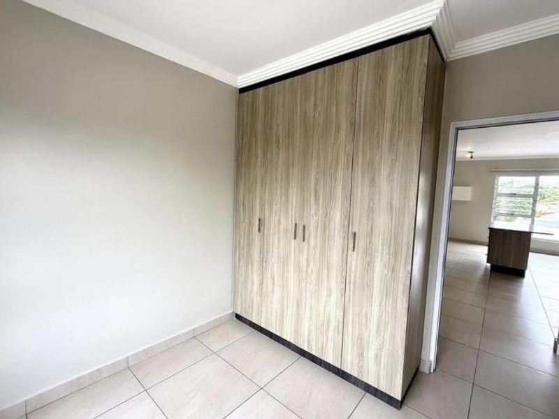 Two Bedroom Apartment For Sale In Pionierspark - Photo 8