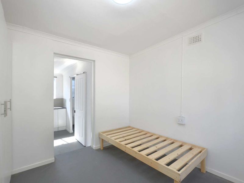 One Bedroom Garden Cottage To Let - Photo 4