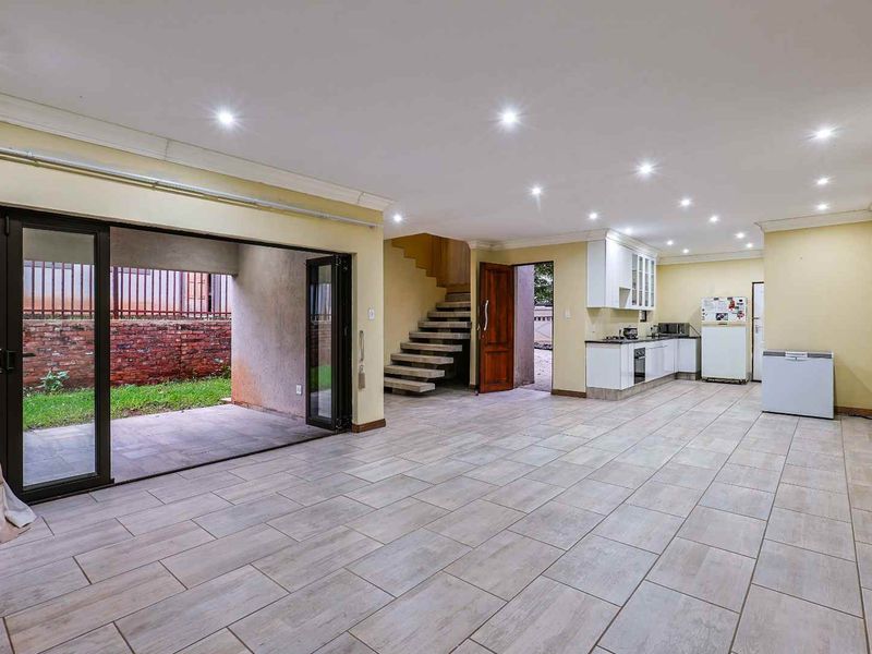 Endless potential in Val de Grace - Photo 6