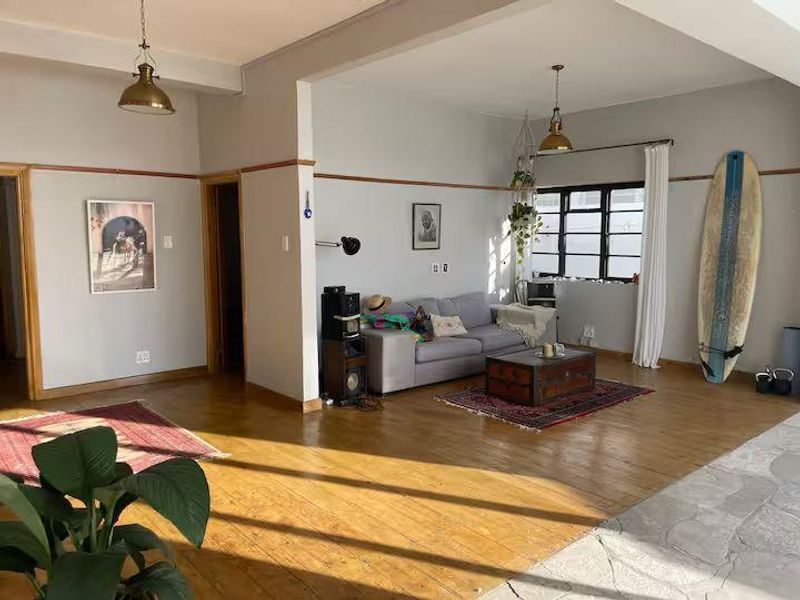 Enjoy Beachside Living in This Spacious 3-Bed Rental - Photo 4