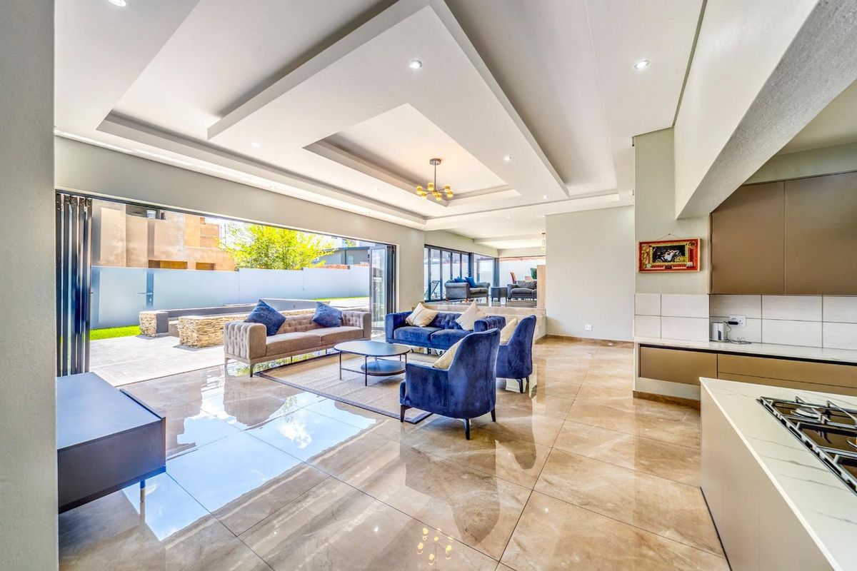 Five Bedroom Home for Rent In Waterfall Country Estate. - Photo 5