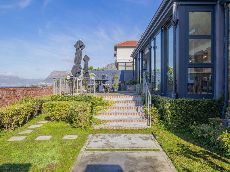 Upmarket family home in St James - Photo 7