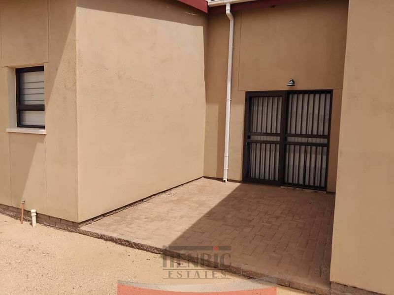 House For Sale in Henties Bay Central - Photo 8