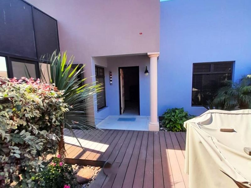 A STYLISH HOUSE WITH FLAT PERFECTLY SITUATED!! - Photo 7
