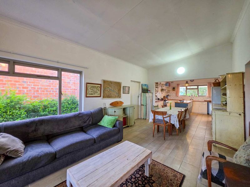 Harbour Area Family Home – Endless Potential in a Prime Stilbaai West Location. - Photo 4