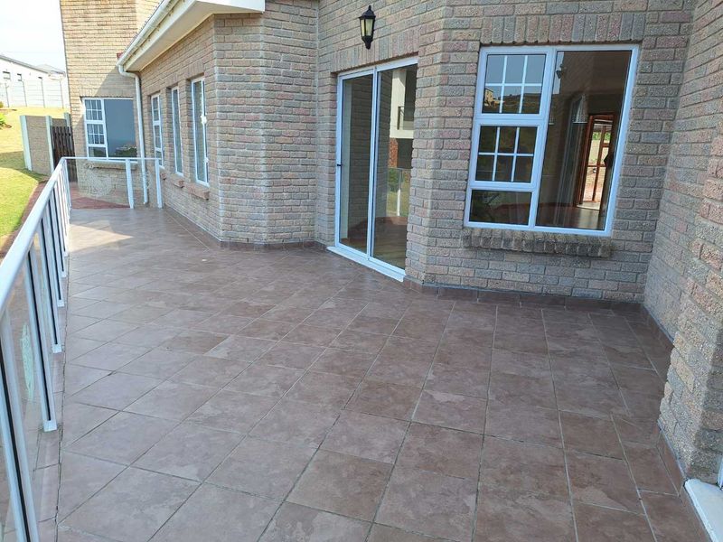 North Facing 3 Bedroom House For Sale in Dana Bay - Photo 9