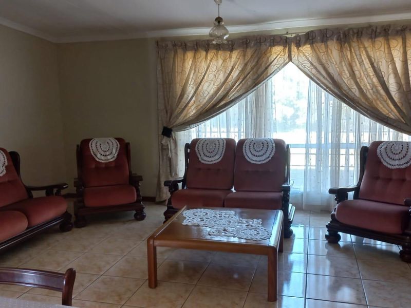 3 Bedroom house in Laudium - Photo 7