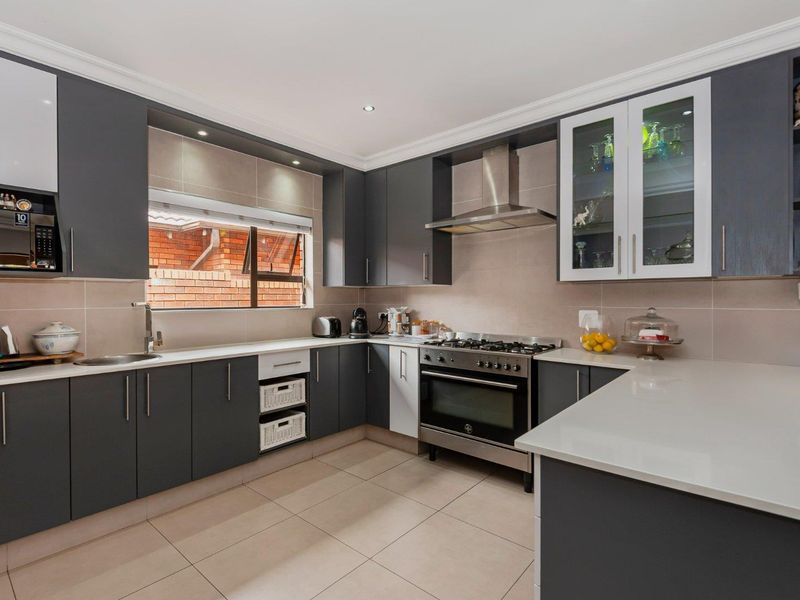 3 Bedroom House for Sale in New Redruth - Photo 10