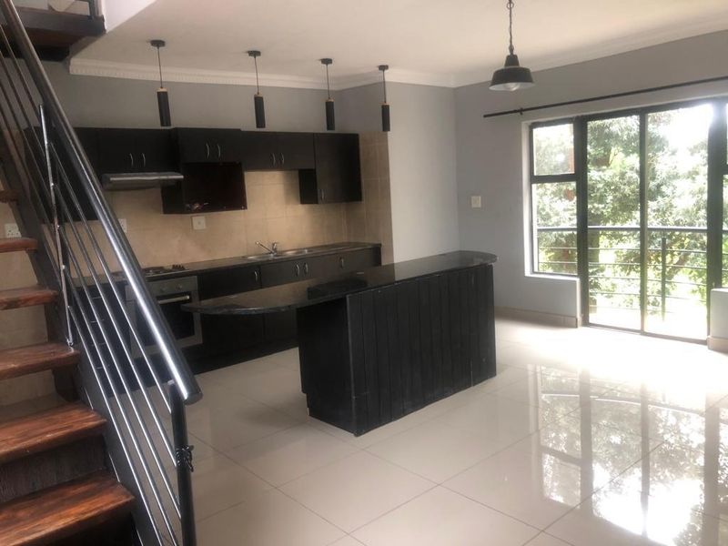 Standalone bachelor apartment with golf course views – modern living in a premium estate - Photo 4