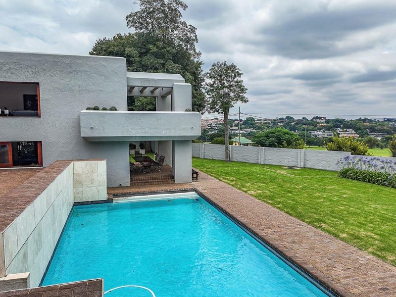 6 Bed House for Sale on Hyde Park - Photo 3