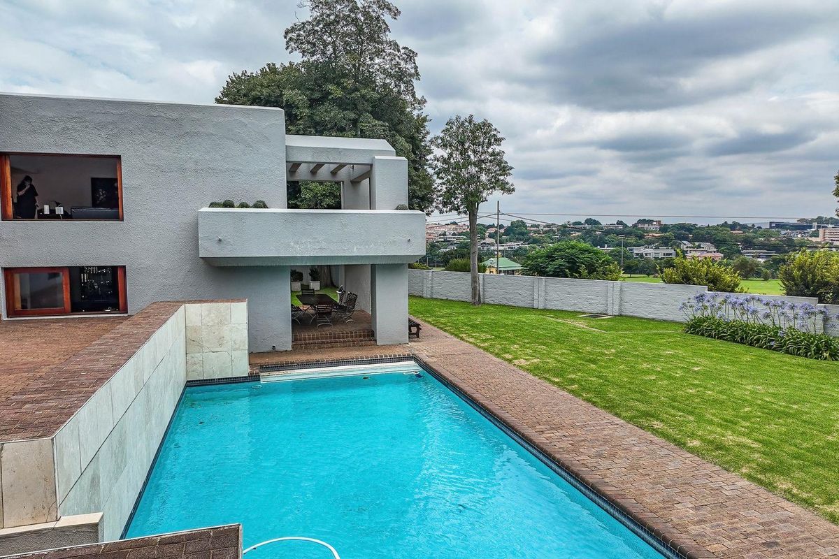 6 Bed House for Sale on Hyde Park - Photo 3