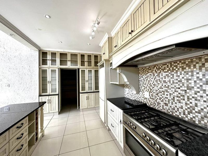 House For Sale in Suiderhof - Photo 10