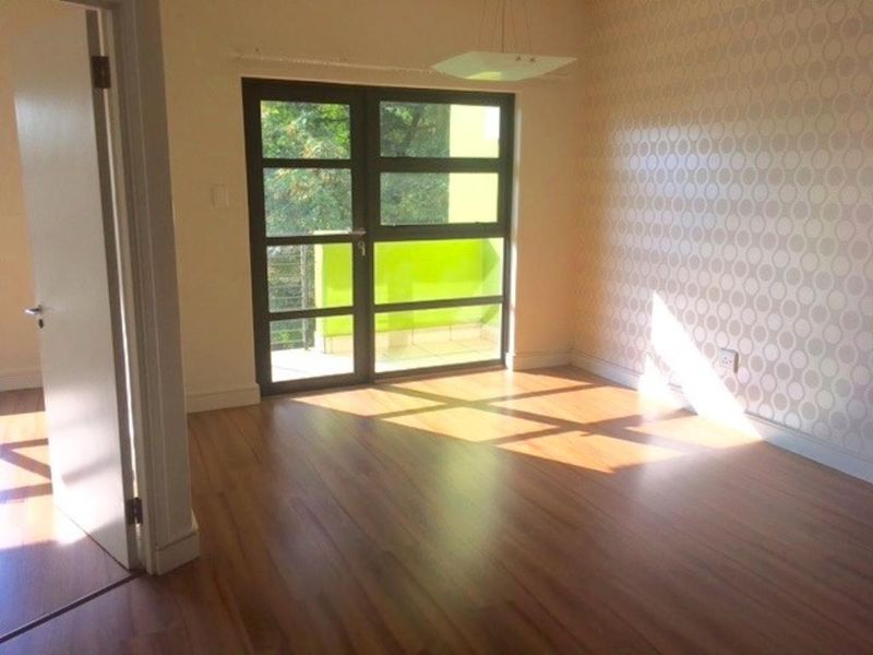 2 bedroom 1 bath Apartment in Rivonia - Photo 2