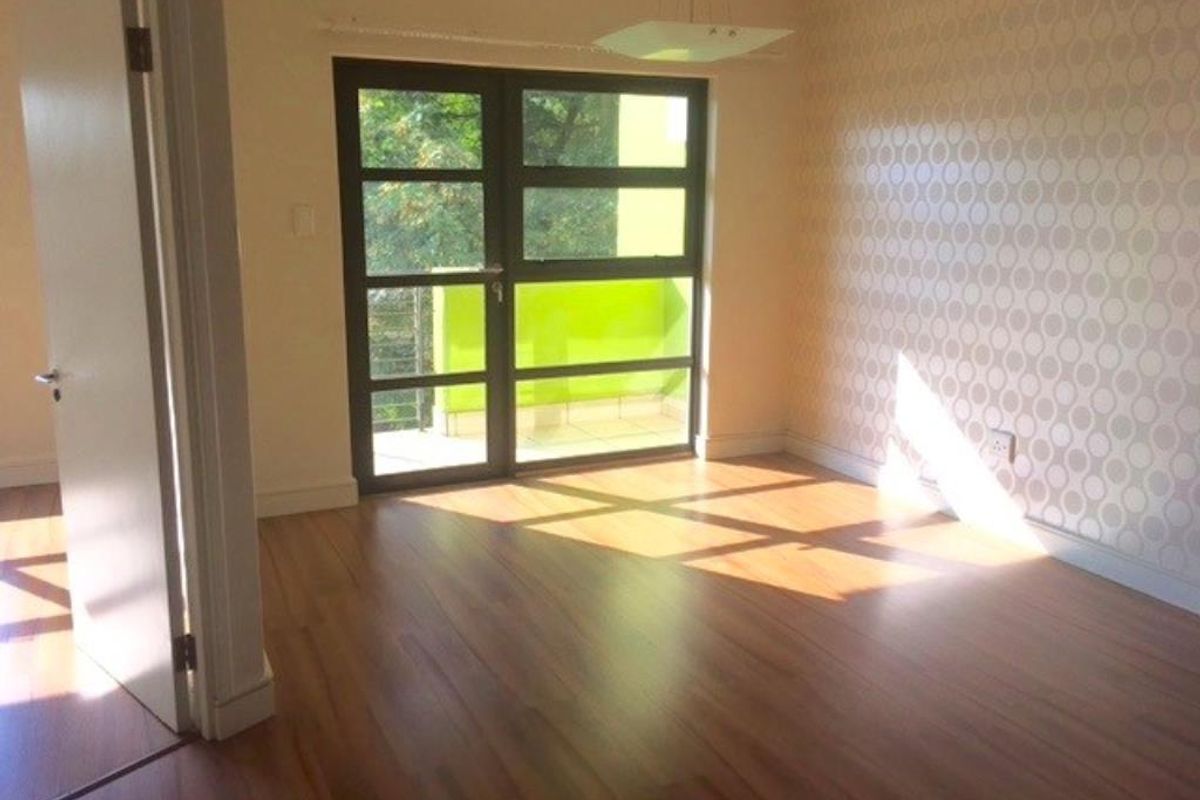 2 bedroom 1 bath Apartment in Rivonia - Photo 2