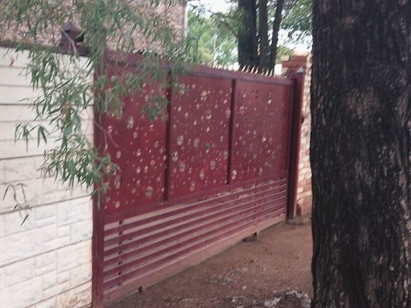 well located bisiness right very neat property - Photo 6