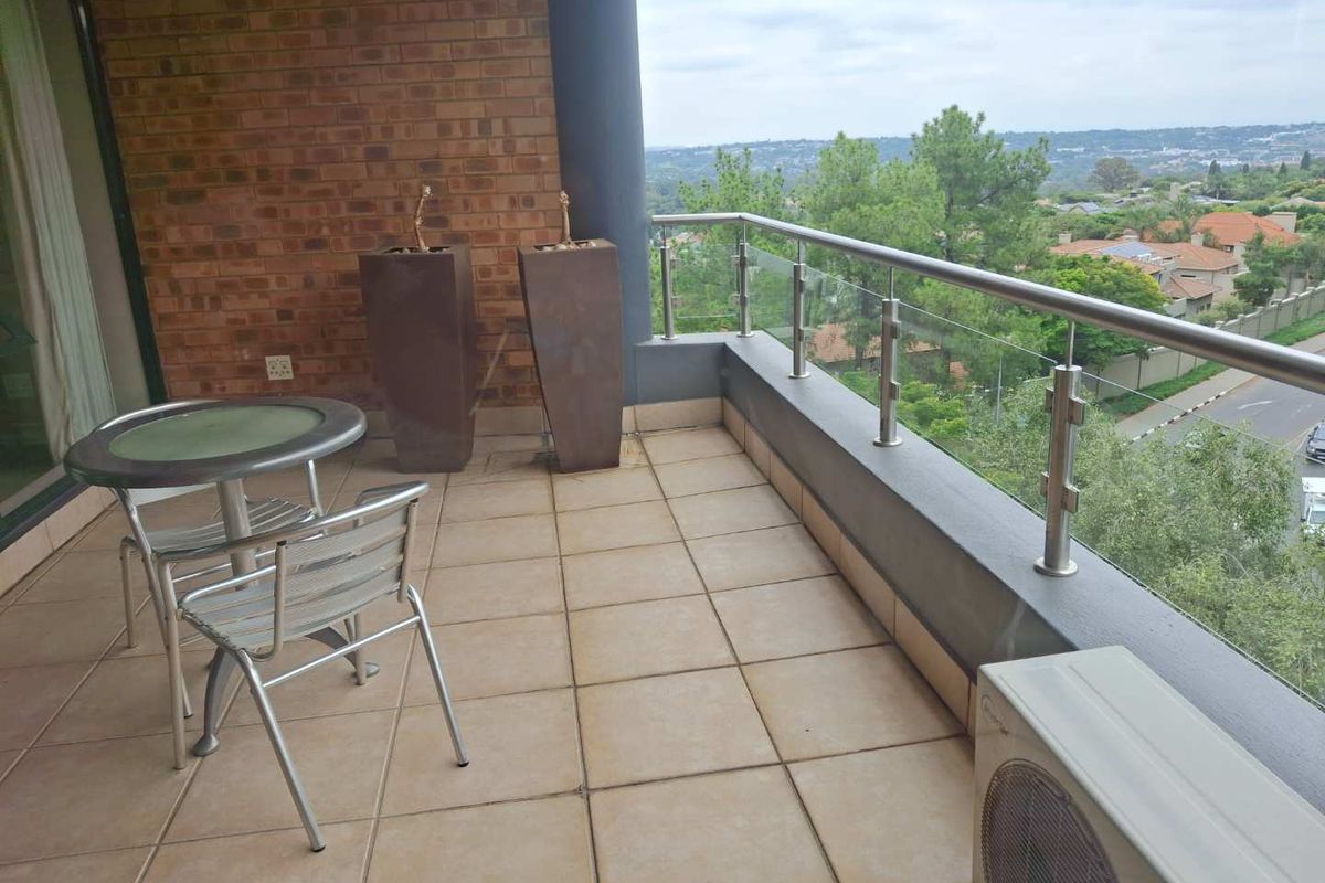 A BEAUTIFULLY FURNISHED TWO BEDROOM FURNISHED APARTMENT - Photo 5