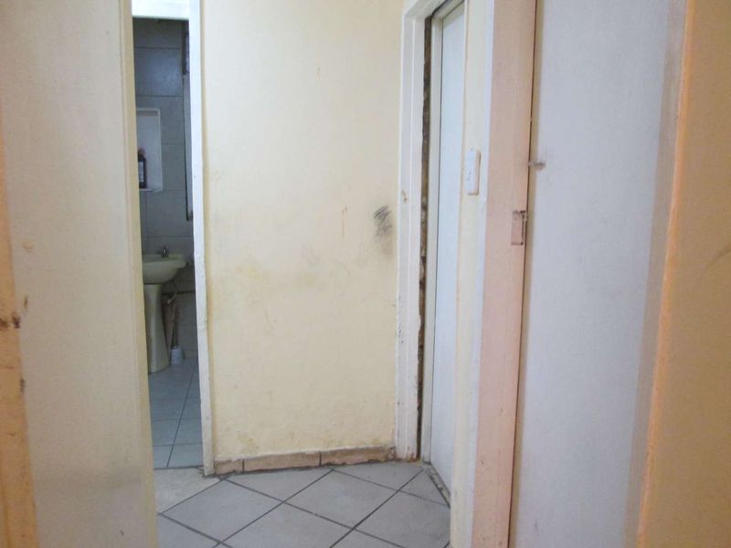 BEAUTIFUL 3] THREE BEDROOMS APARTMENT FOR SALE IN SUNNYSIDE '' BARGAIN - Photo 7