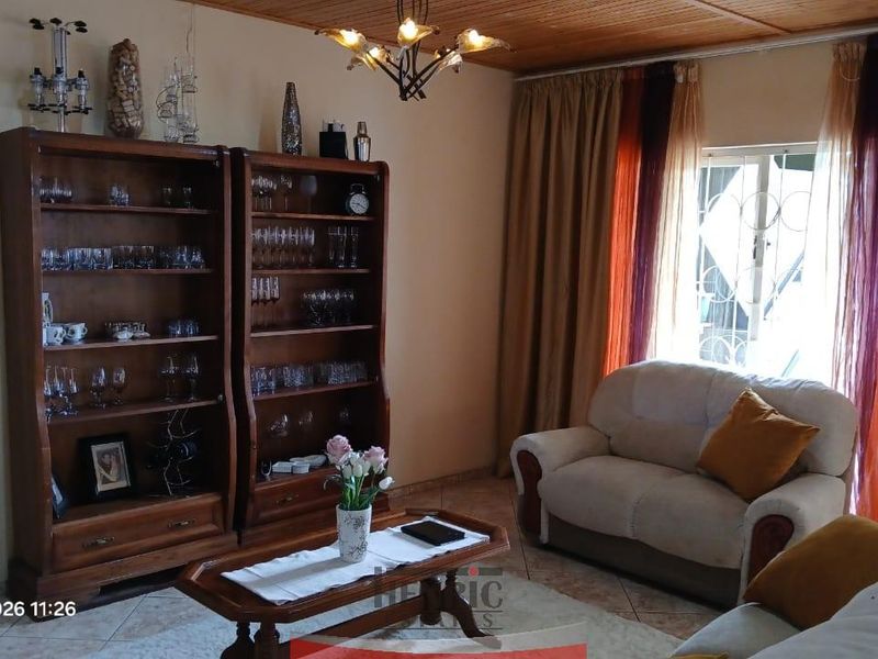 Sole Mandate; Large Family Home with Flatlet in Vineta for Sale - Photo 7