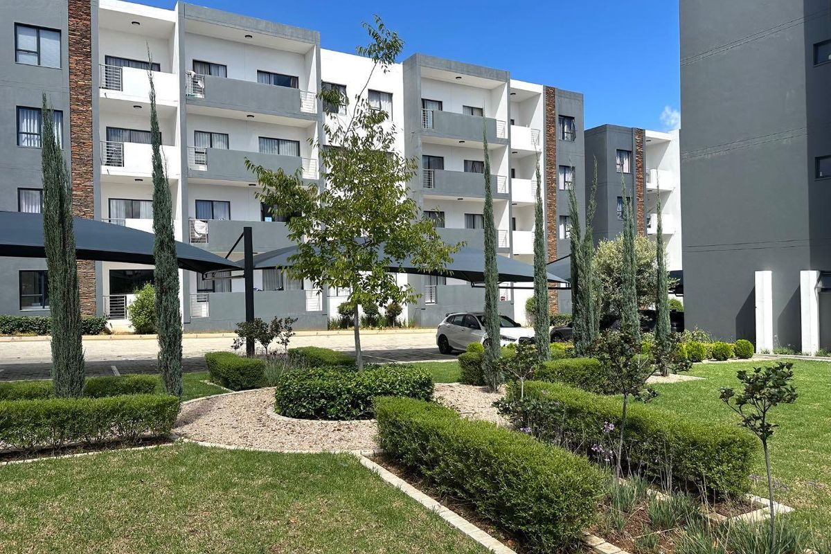 Fully furnished In Carlswald - Photo 2