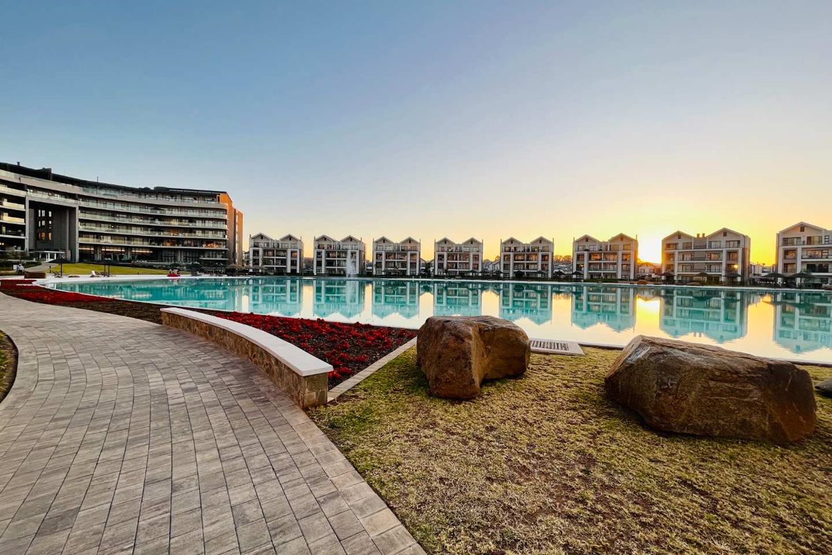 Luxurious 3 bedroom, lagoon facing apartment for sale at Munyaka Estate, Waterfall - Photo 5