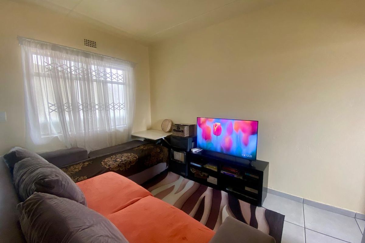 Your cosy haven awaits - Photo 3