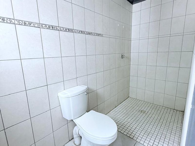 🏡✨ TO RENT | Elegant Family Home in Hochland Park (Tauben Glen) ✨🏡 - Photo 8