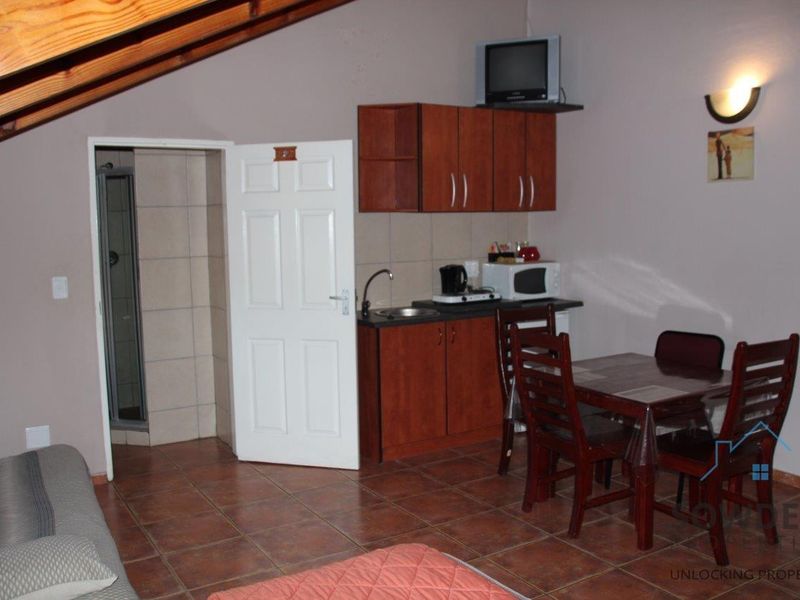 Swakopmunf Ext 9 FOR SALE Guest House Furnished - Photo 9