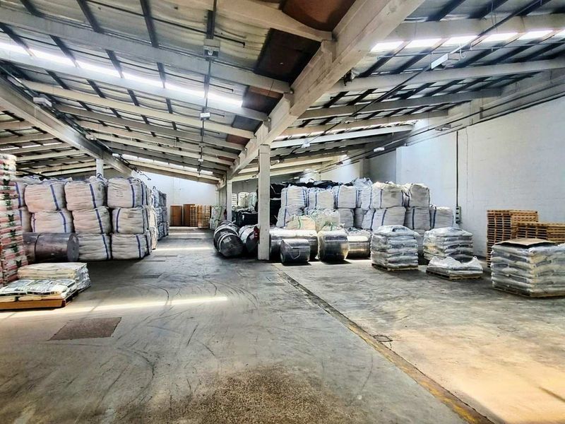 Warehouse to Let | New Germany | 1,639 m2 | Dock & Leveller - Photo 5