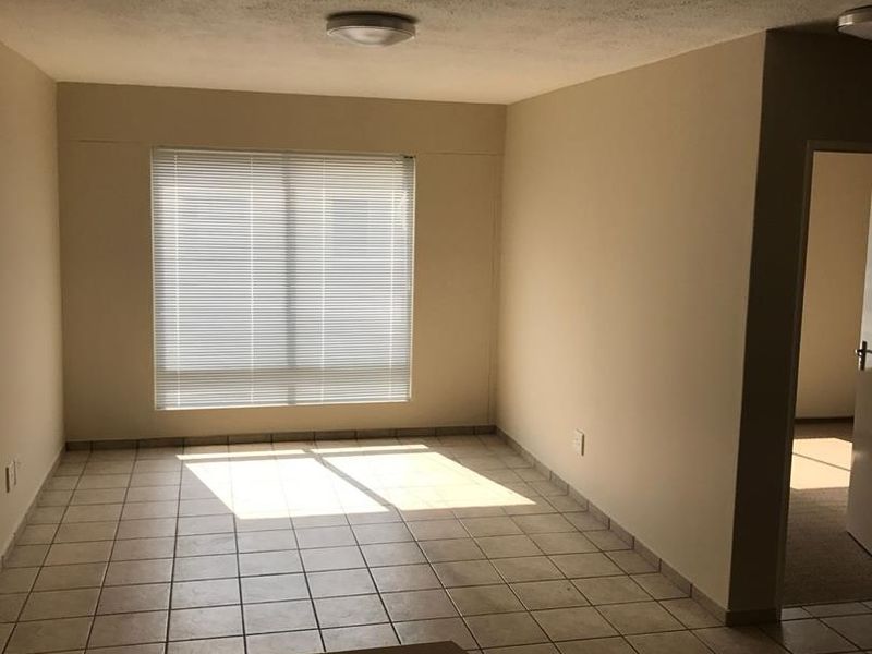 2 Bedroom Apartment For Sale - Photo 2