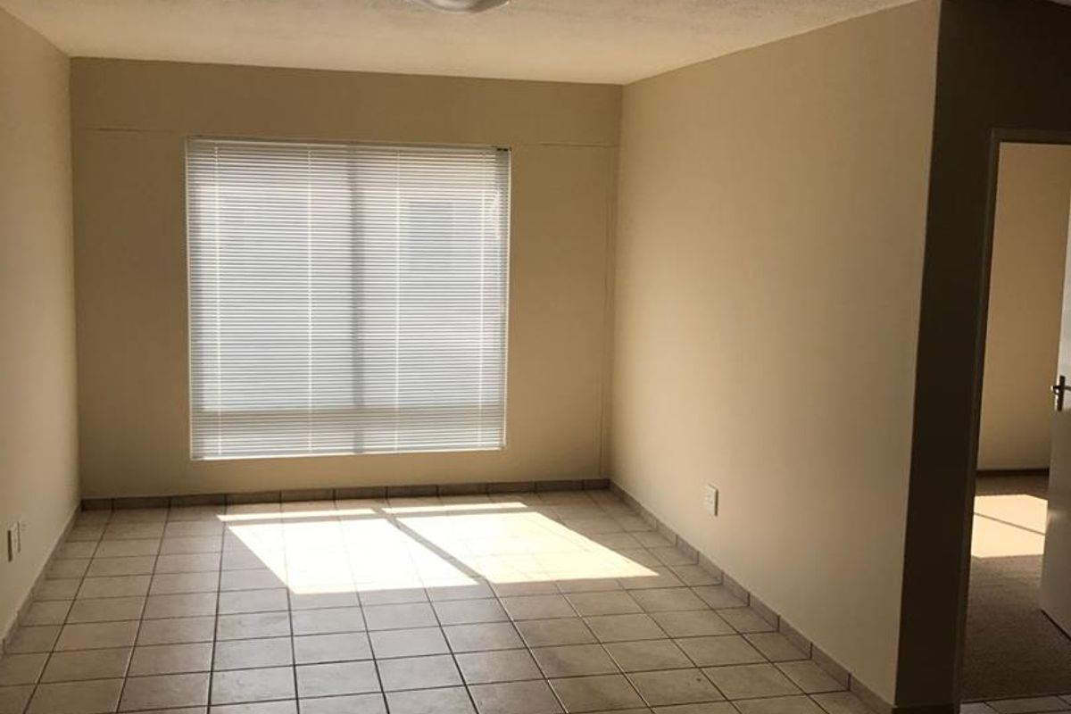 2 Bedroom Apartment For Sale - Photo 2