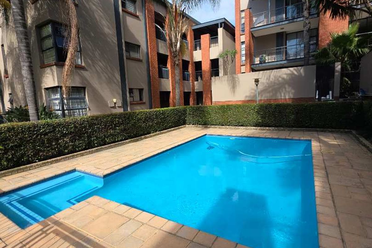SOPHISTICATED FULLY FURNISHED 2 BED APARTMENT IN SECURE COMPLEX IN MORNINGSIDE - Photo 2