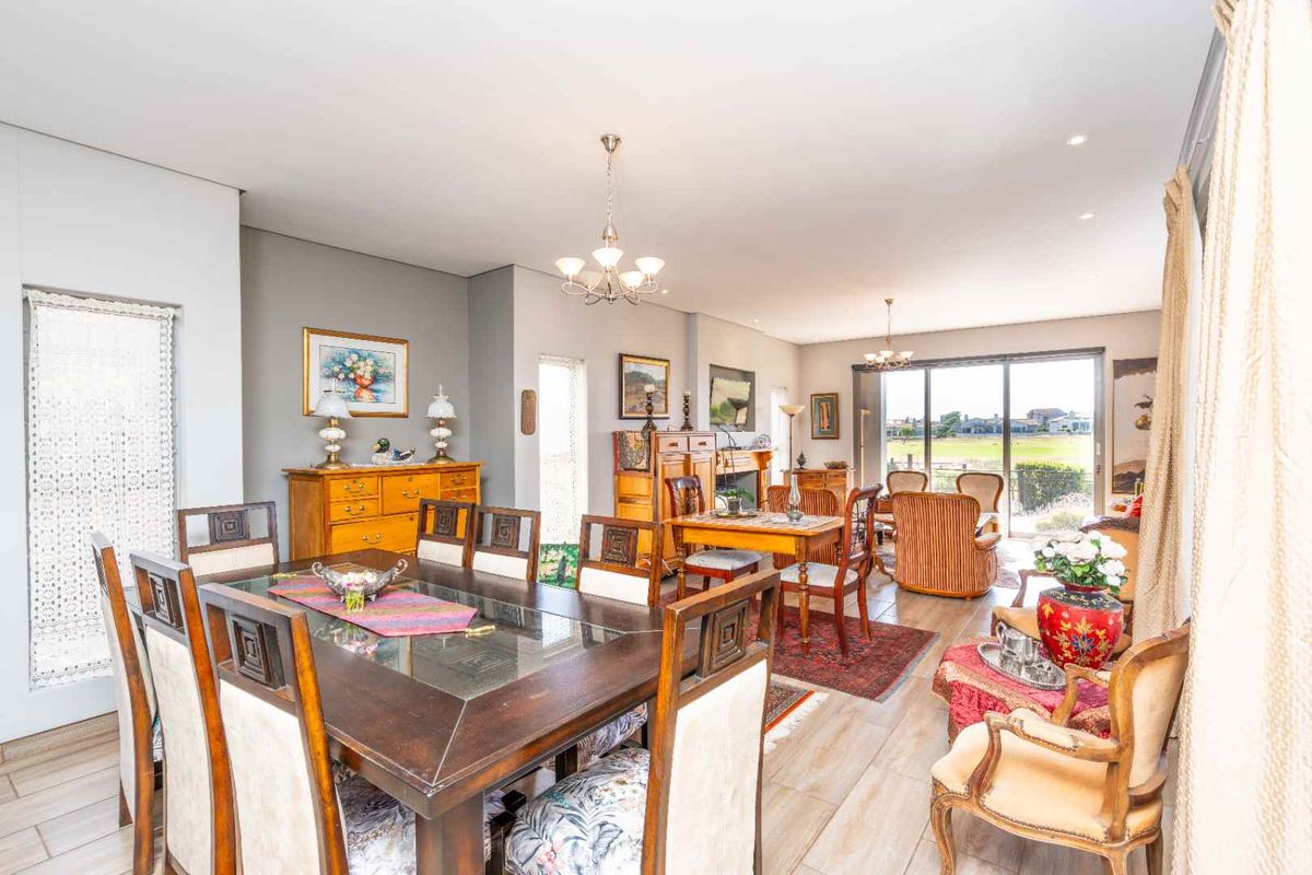 Exceptional Dual-Living Home on the 2nd Fairway - Photo 5