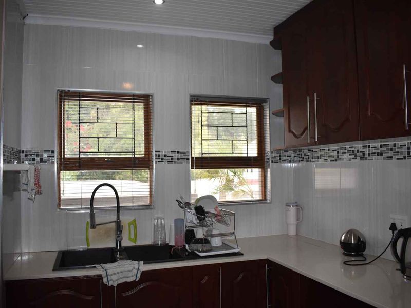 The Right address! - Photo 9