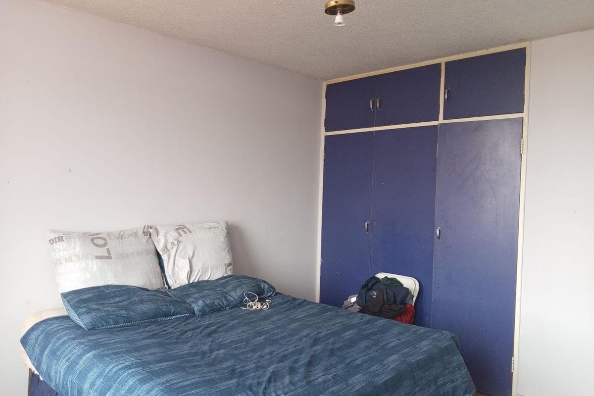 Lovely 3.5 Bedroom Apartment for Sale in Sunnyside - Photo 4