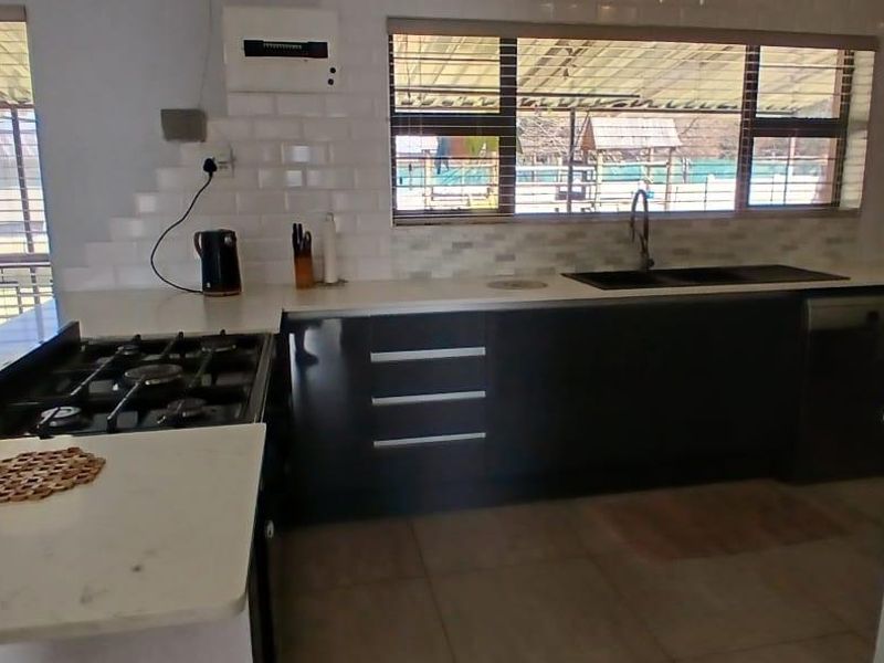 4 Bedroom Home for Sale in Raceview! - Photo 7