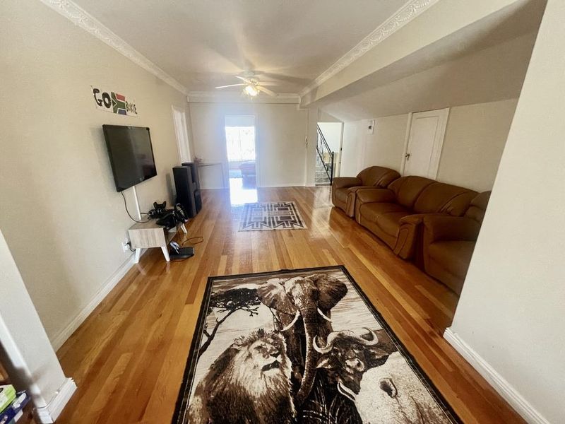 Hendra - Beautiful 7-Bedroom Family Home in Durban North - Photo 9