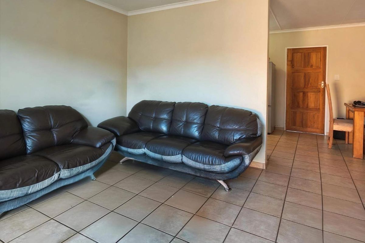 The Perfect 2Bedroom Simplex! - Photo 5