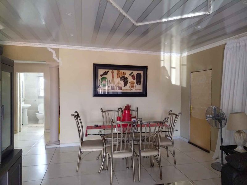 Ready to move in house for sale in Winterveldt - Photo 8