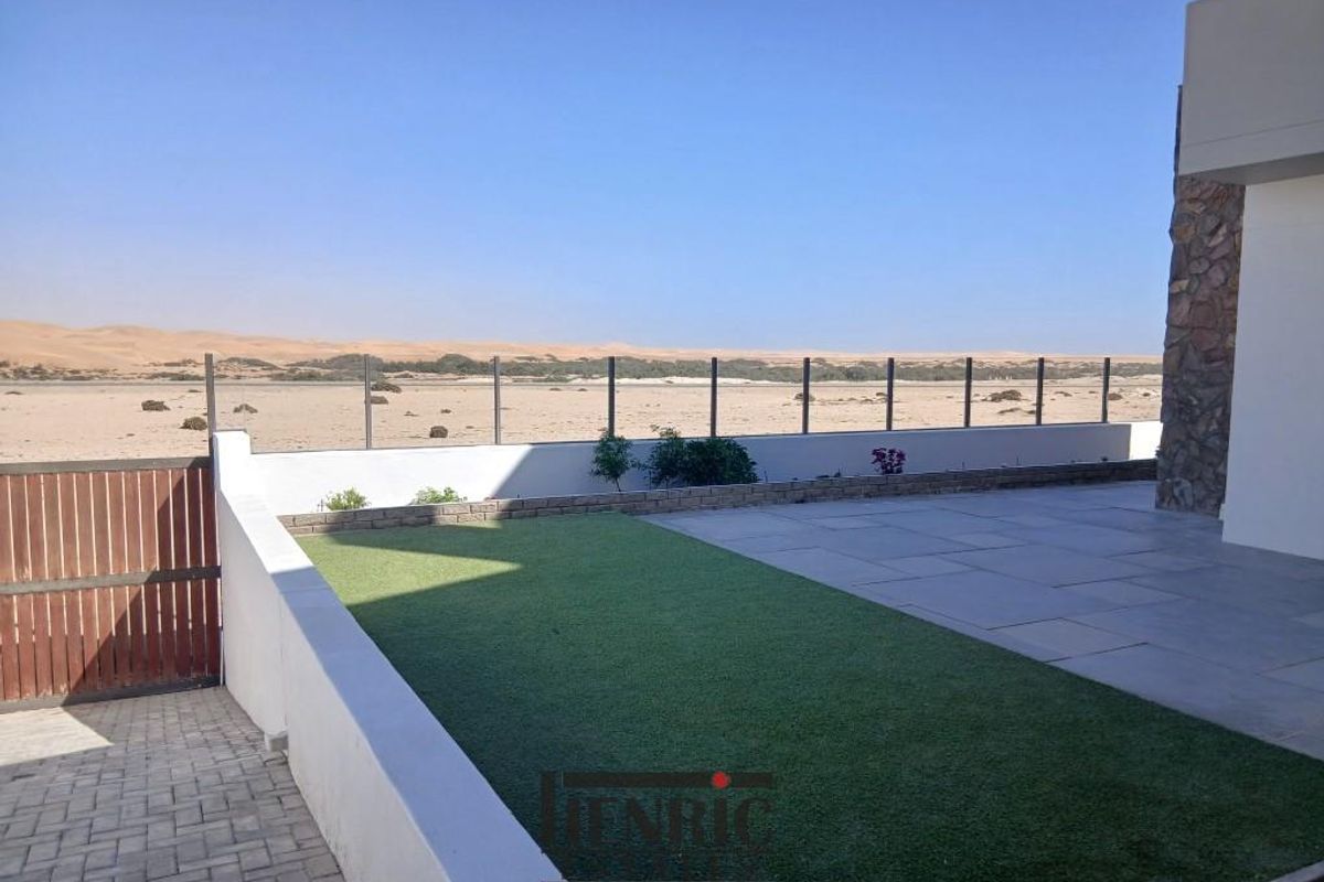 LUXURY   ---   SPACE   ---   VIEW   ---   LOCATION - Photo 5