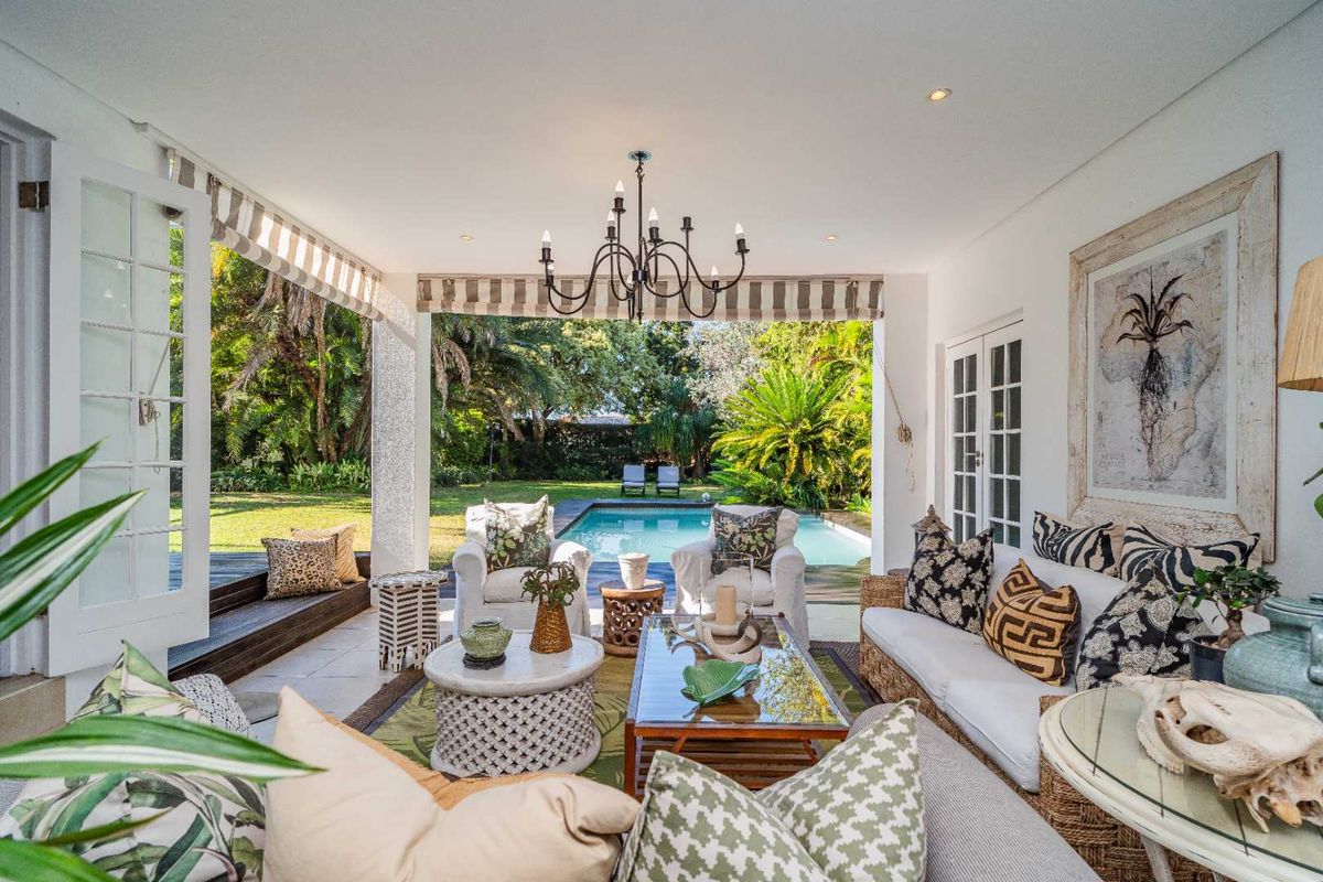 Exclusive Opulent Residence in Prestigious Broadway Precinct!! - Photo 4