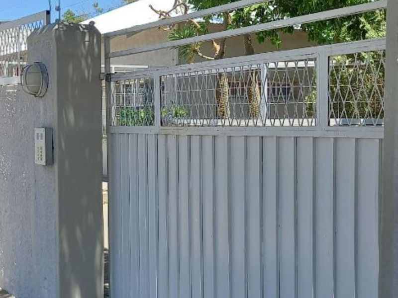 High demanded location 2 Business Properties for Sale- Nearby Maerua Mall N$ 13.8mill - Photo 9